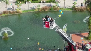 Hatay’da kansere karşı verdiği mücadeleyi kazanan 3 buçuk yaşındaki Tamer