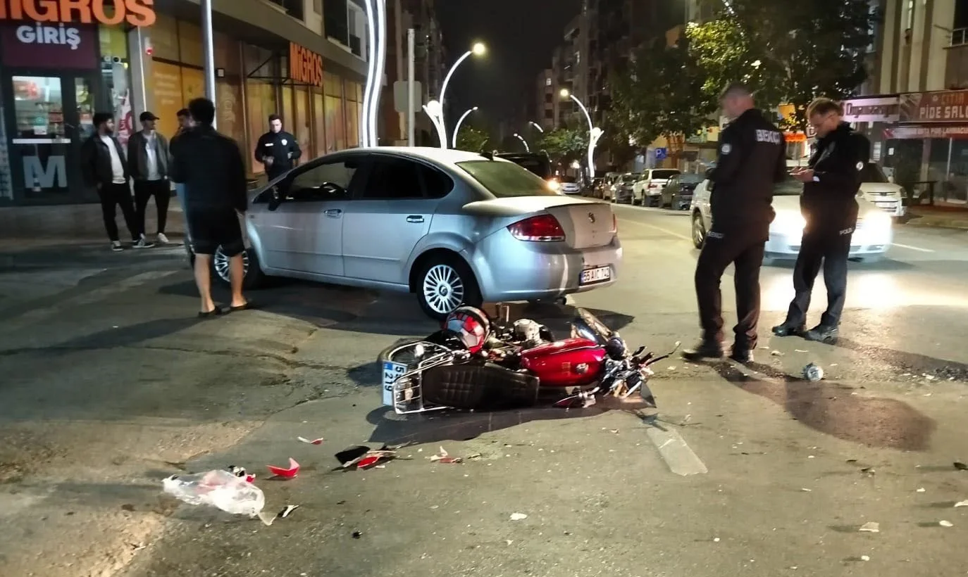 Samsun’un Bafra ilçesinde otomobil ile motosikletin çarpıştığı kazada 1 kişi