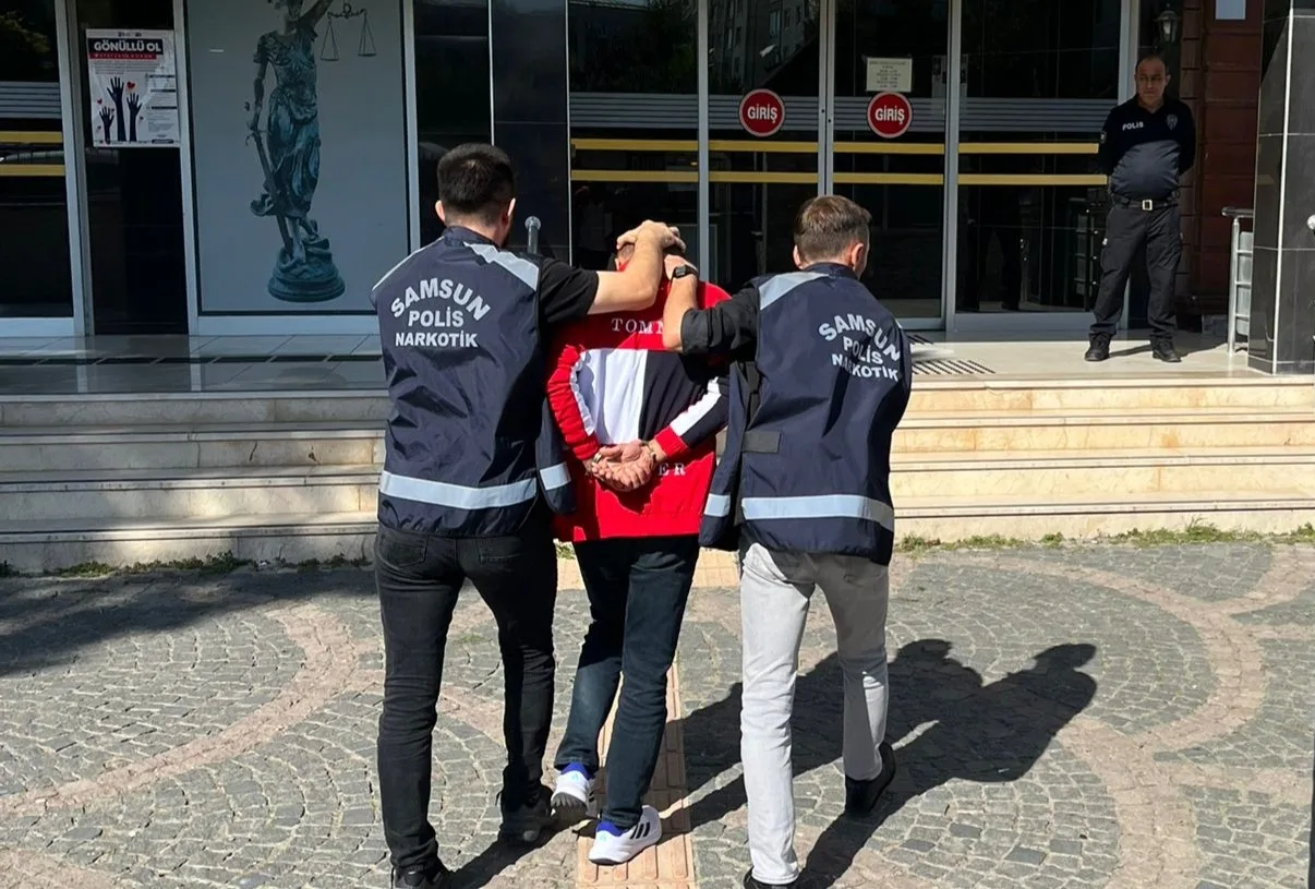 Samsun’da düzenlenen uyuşturucu operasyonunda 1 kişi tutuklandı. İl Emniyet Müdürlüğü