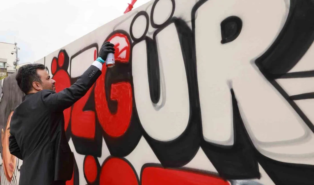 Bağcılar Kitap Fuarı’nda Gazze’de soykırıma uğrayan Filistinlilere destek için Filistin