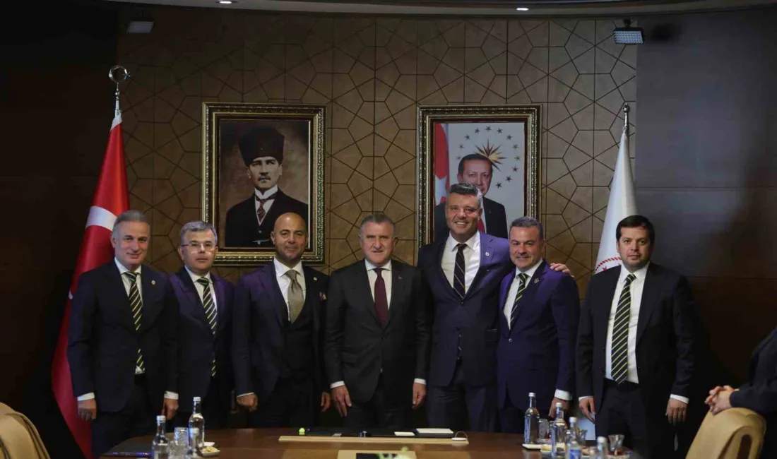 Gençlik ve Spor Bakanı Dr. Osman Aşkın Bak, Fenerbahçe Kulübü