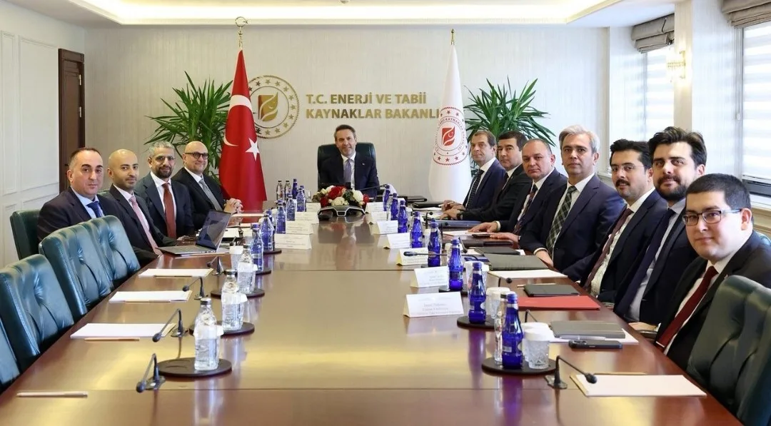 Enerji ve Tabii Kaynaklar Bakanı Alparslan Bayraktar, Birleşik Arap Emirlikleri