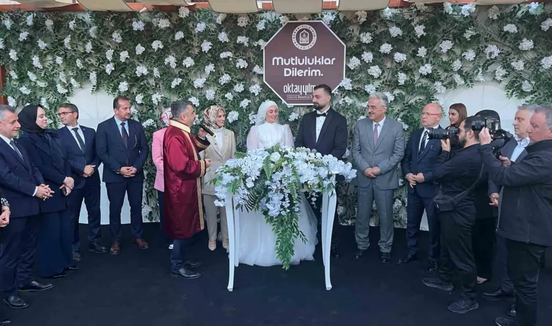 Aile ve Sosyal Hizmetler Bakanı Mahinur Özdemir Göktaş, evlilik kredisinden