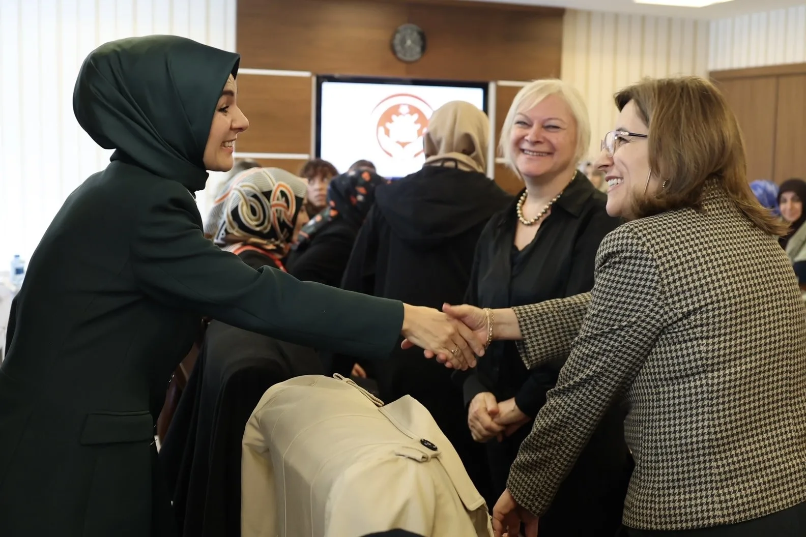 Aile ve Sosyal Hizmetler Bakanı Mahinur Özdemir Göktaş, “Şiddetle mücadelenin