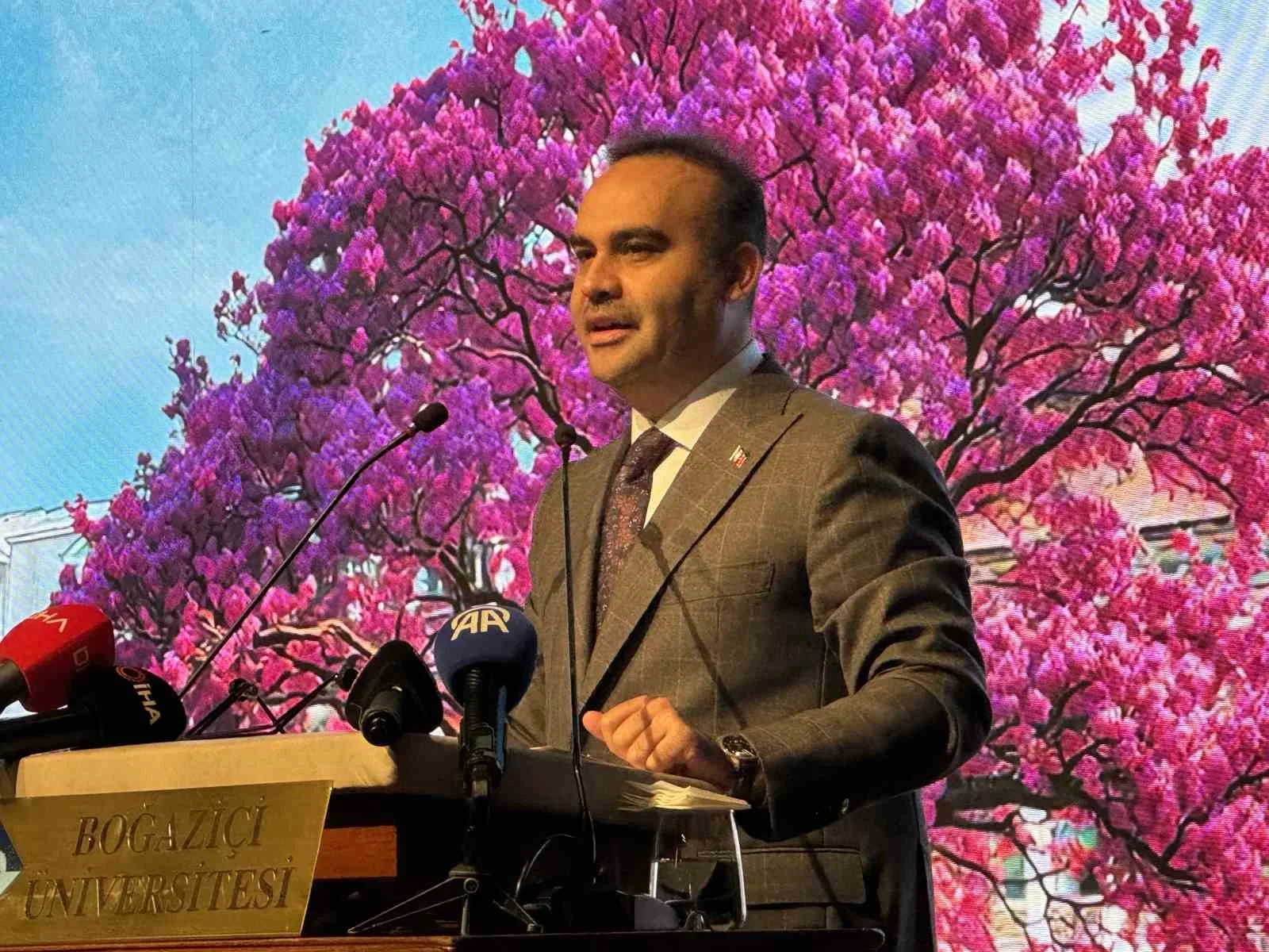 Sanayi ve Teknoloji Bakanı Mehmet Fatih Kacır, İsrail’in Gazze’de uyguladığı