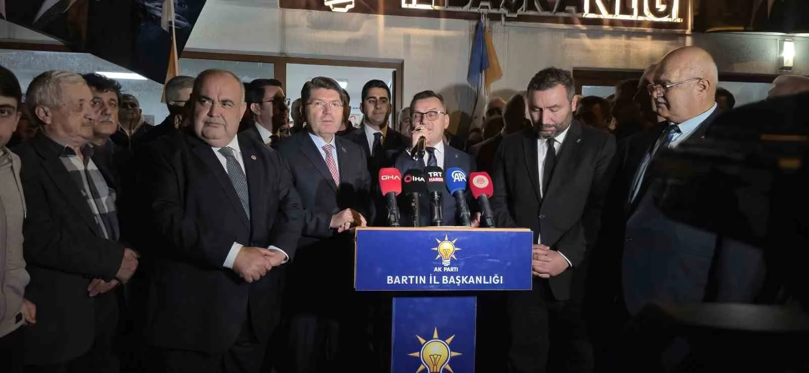 Adalet Bakanı Yılmaz Tunç, CHP Grup Başkanvekili Ali Mahir Başarır’a