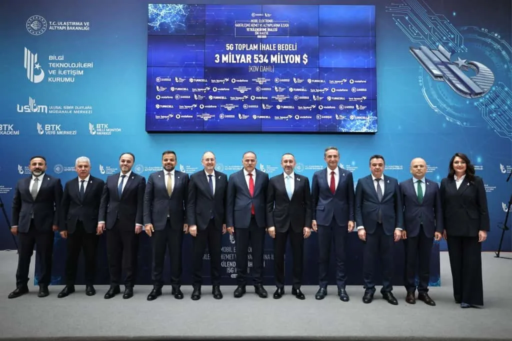 Ulaştırma ve Altyapı Bakanı Abdulkadir Uraloğlu, bugün gerçekleştirilen 5G ihalesi