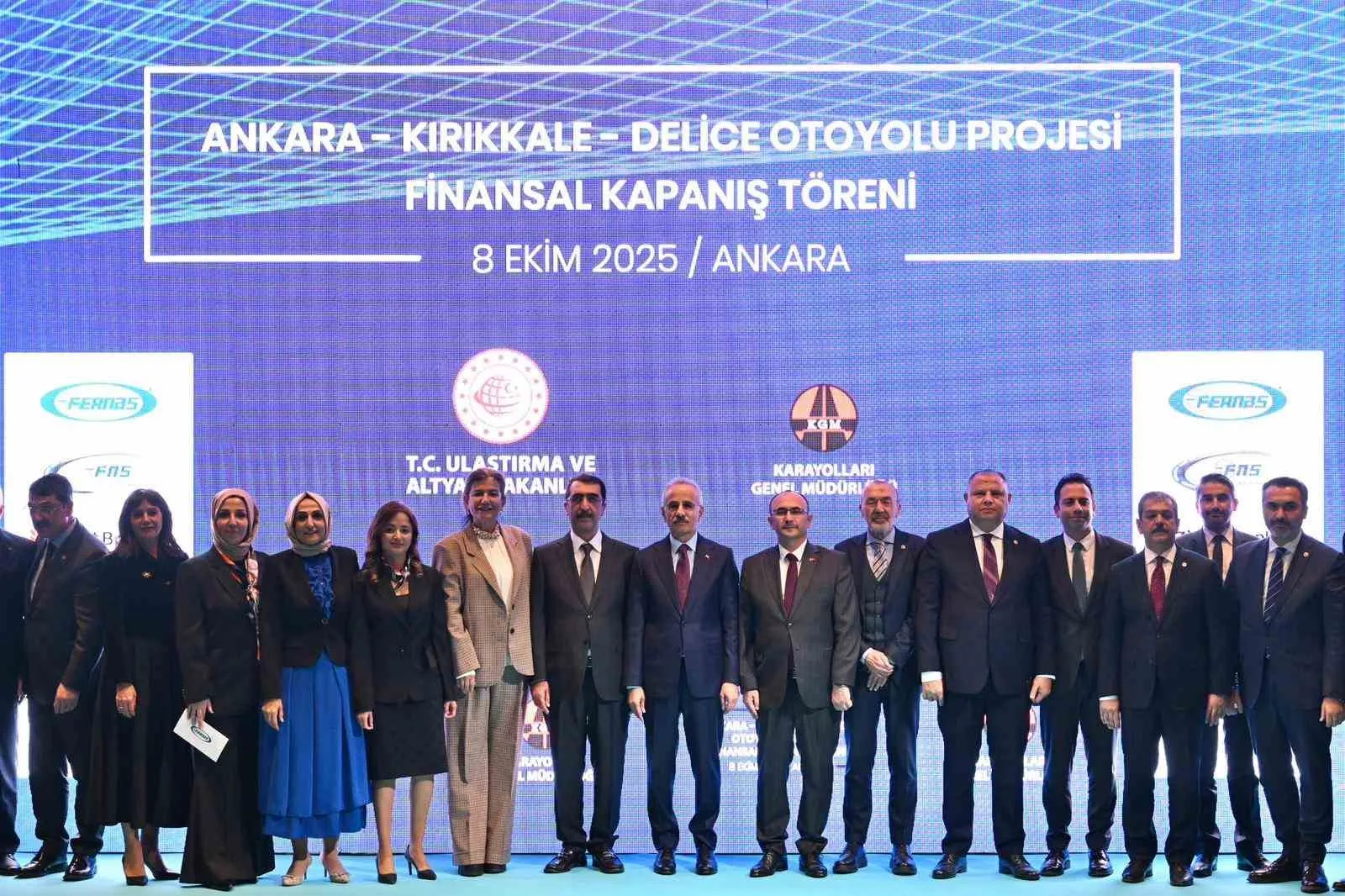 Ulaştırma ve Altyapı Bakanı Abdulkadir Uraloğlu, “Trafik sıkışıklığının ortadan kalkmasıyla;