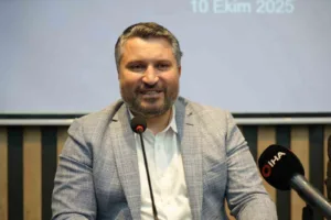 Sanayici ve iş adamları ile Samsun’da bir araya gelen Sanayi