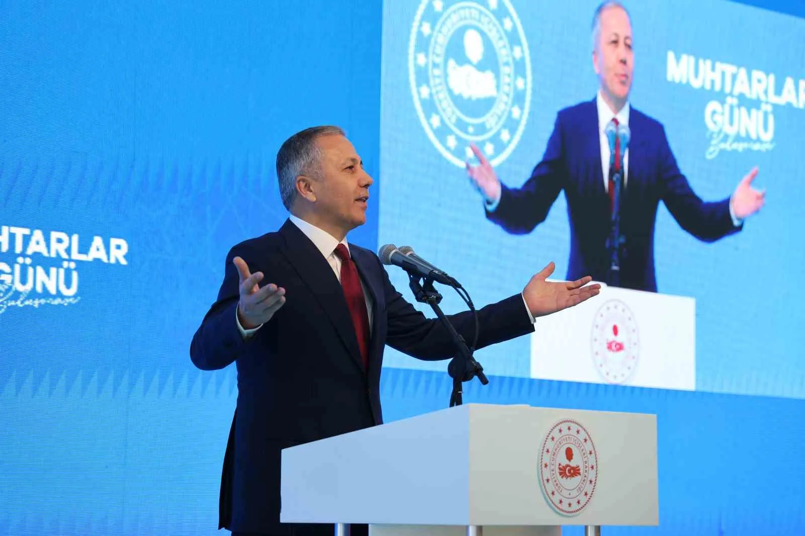 İçişleri Bakanı Ali Yerlikaya, Diyarbakır’da muhtar buluşmasında ’’Artık bu topraklarda