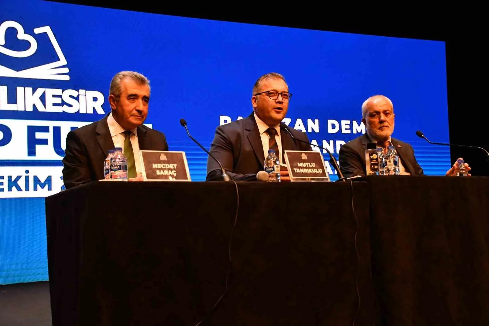 Balıkesir’de 17 Ekim’de kapılarını açan ve her gün binlerce kitap