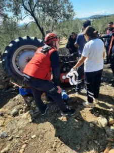 Balıkesir’in Edremit ilçesinde meydana gelen traktör kazasında bir kişi yaralandı.