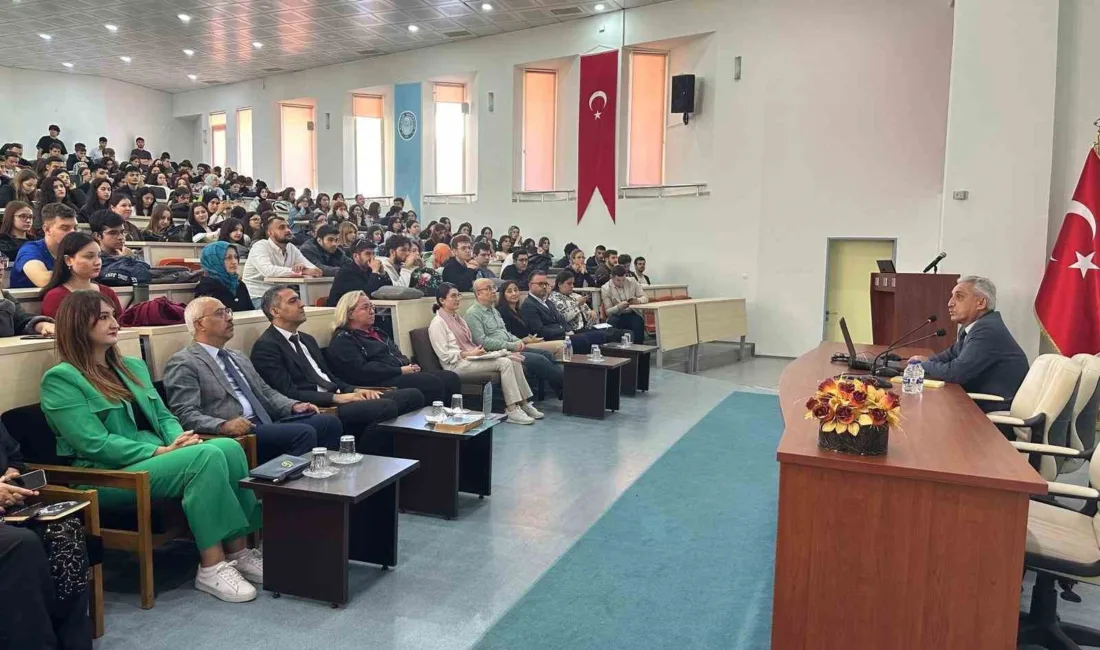 Balıkesir’de Fen-Edebiyat Fakültesi tarafından Tarih Bölümü Başkanı Prof. Dr. Kenan