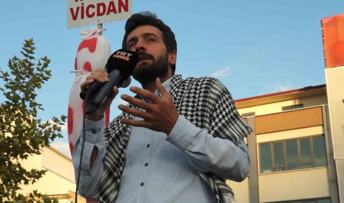 Balıkesir Sivil Toplum Platformu tarafından düzenlenen “Filistin’e Destek Yürüyüşü”ne vatandaşlar