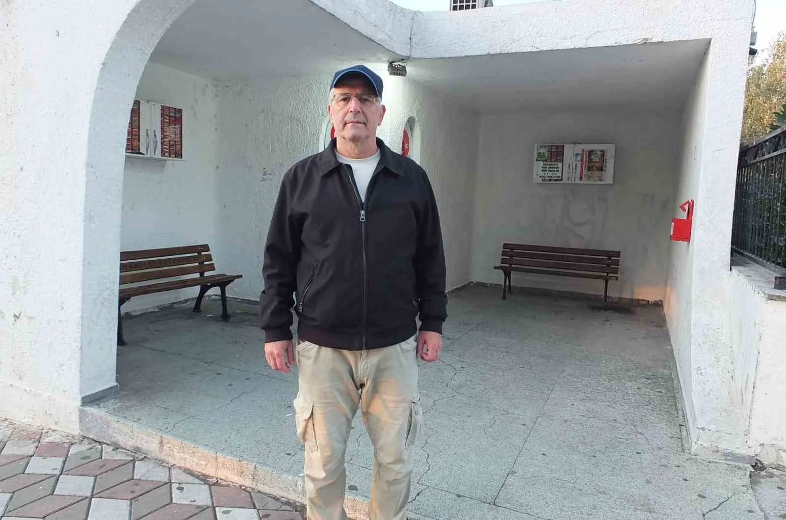 Burhaniye’ye tatil için gelen Balıkesirli gurbetçi Turhan Demirhan, Uygulamalı Bilimler