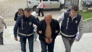 Samsun’da bankadan silah zoruyla 43 bin lira alıp kaçtıktan sonra