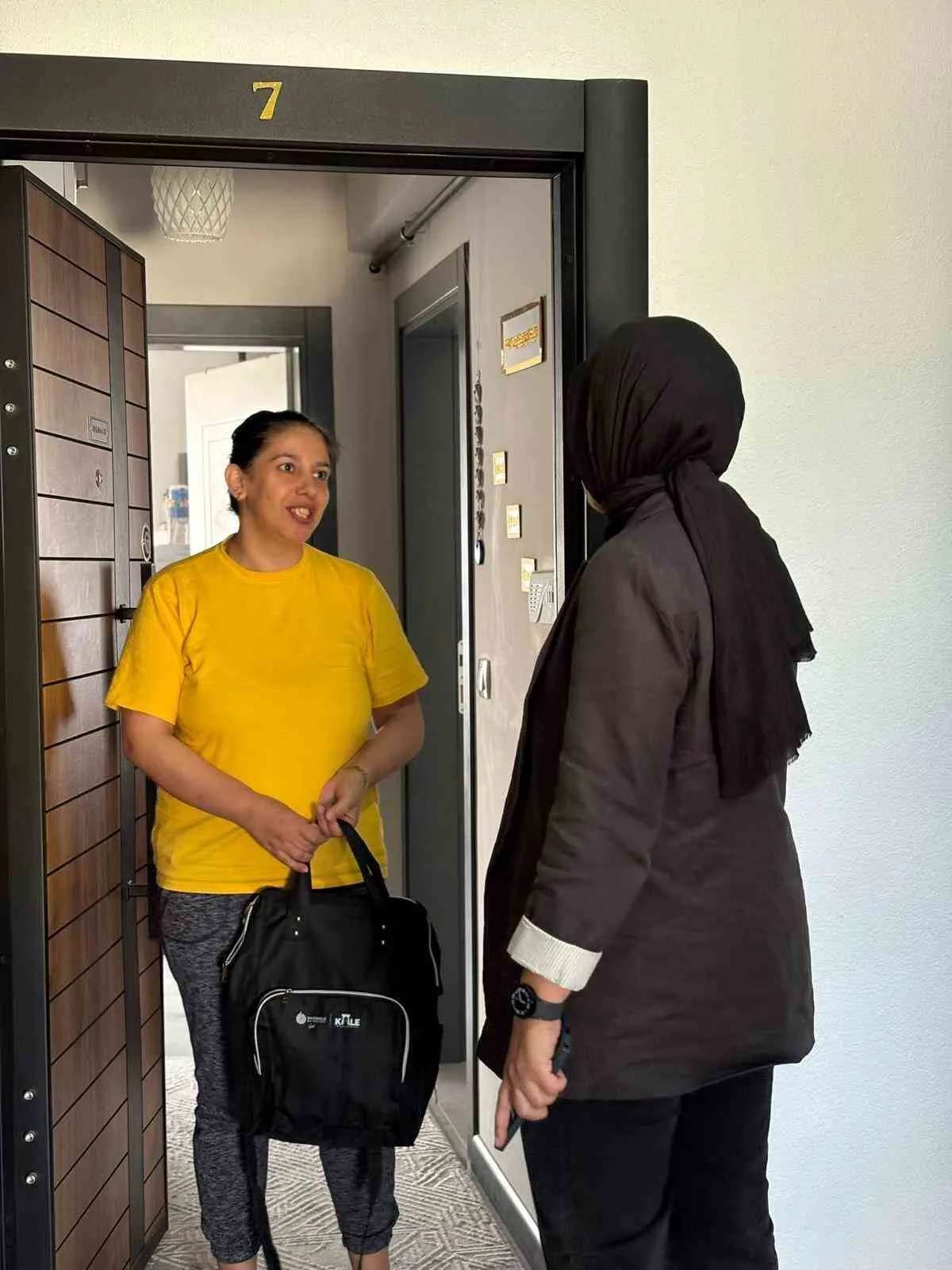 Başiskele Belediyesi, Başiskele’de ikamet eden ailelerin yeni doğan bebeklerine hediye