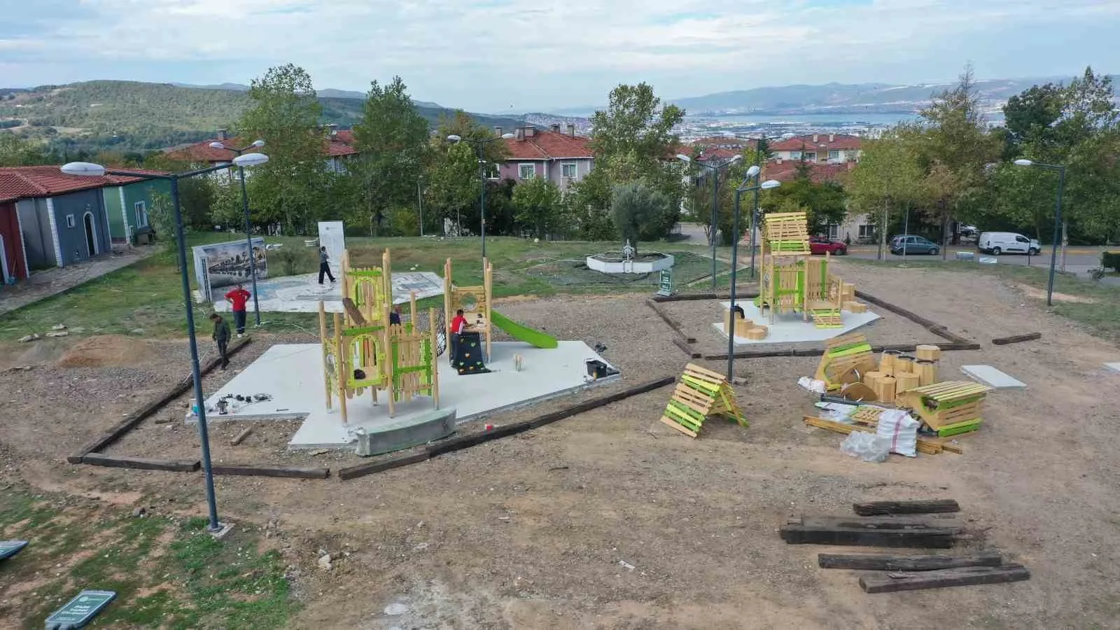 Başiskele Belediyesi tarafından Yeşilkent Mahallesi’ne yeni bir çocuk parkı inşa
