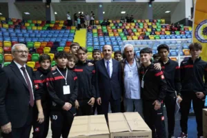 Konya Büyükşehir Belediyesi, şehir genelinde aktif faaliyet gösteren amatör spor