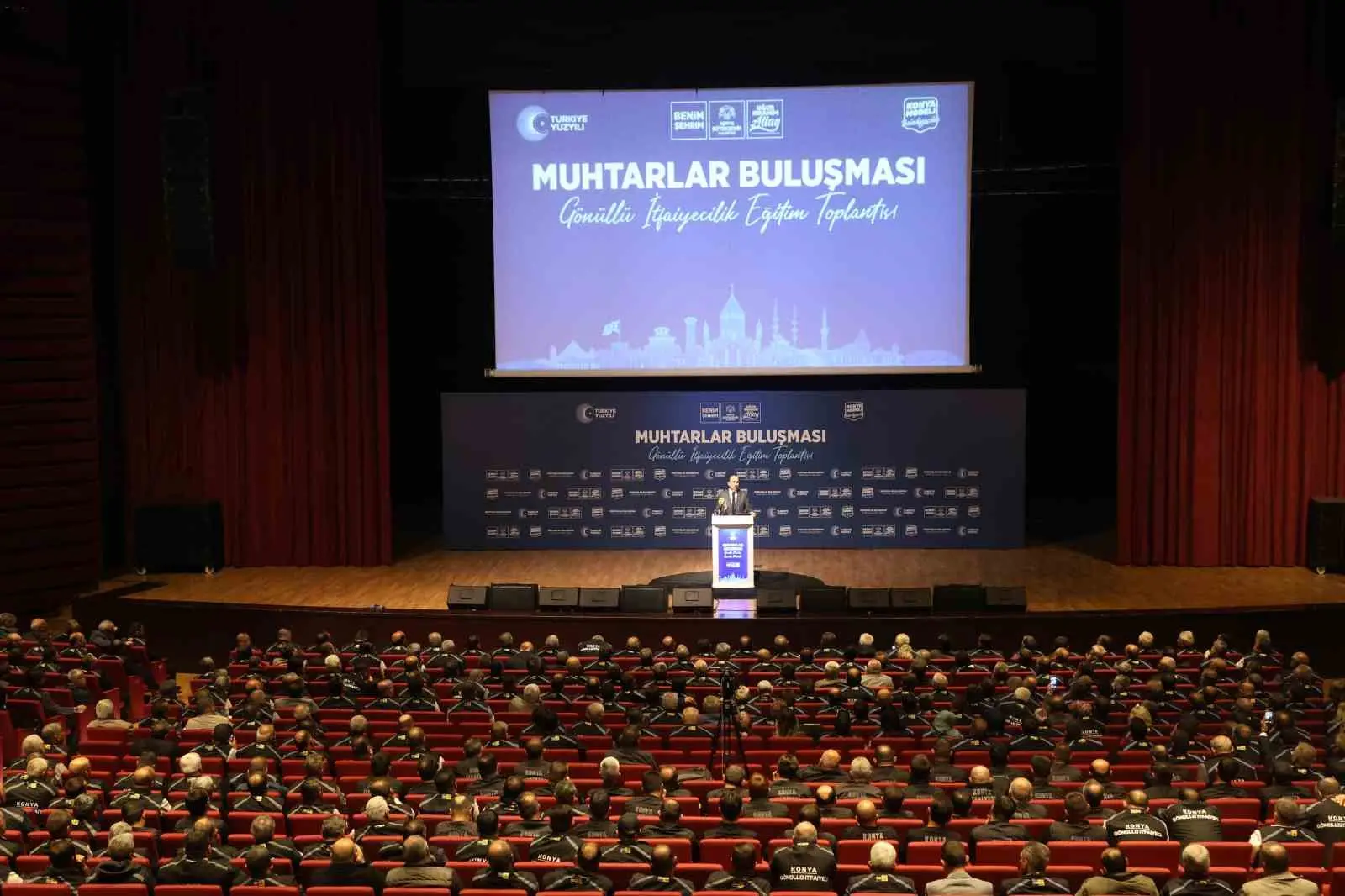 Konya Büyükşehir Belediyesi’nin 31 ilçedeki muhtarlara yönelik düzenlediği “Gönüllü İtfaiyecilik