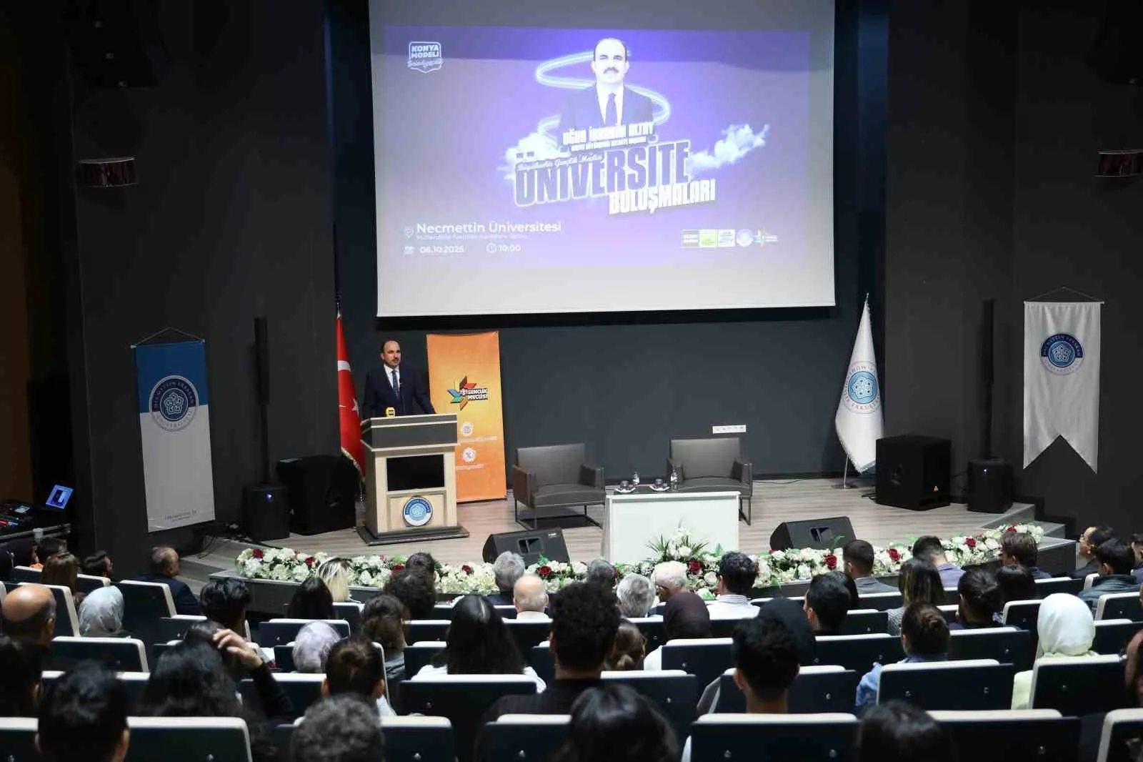 Konya Büyükşehir Belediye Başkanı Uğur İbrahim Altay, Büyükşehir Belediyesi Gençlik