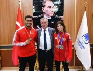 Yunusemre Belediye Başkanı Semih Balaban, Yunusemre Belediyespor’un milli judocuları Sura