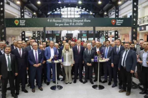 Bursa Food Point Fuarı’nda konuşan Büyükşehir Belediye Başkanı Mustafa Bozbey,