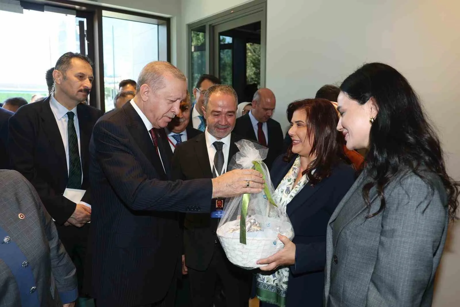 Aydın Büyükşehir Belediye Başkanı Özlem Çerçioğlu, AK Parti Genel Başkanı