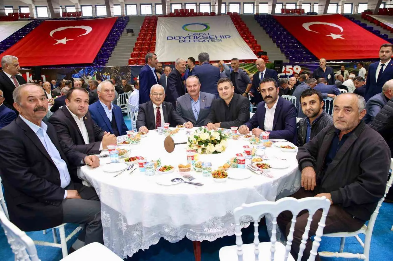 Ordu Büyükşehir Belediye Başkanı Dr. Mehmet Hilmi Güler, 19 ilçeden