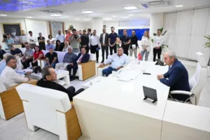 Kepez Belediye Başkanı Mesut Kocagöz, halk günü buluşmasında vatandaşların talep,