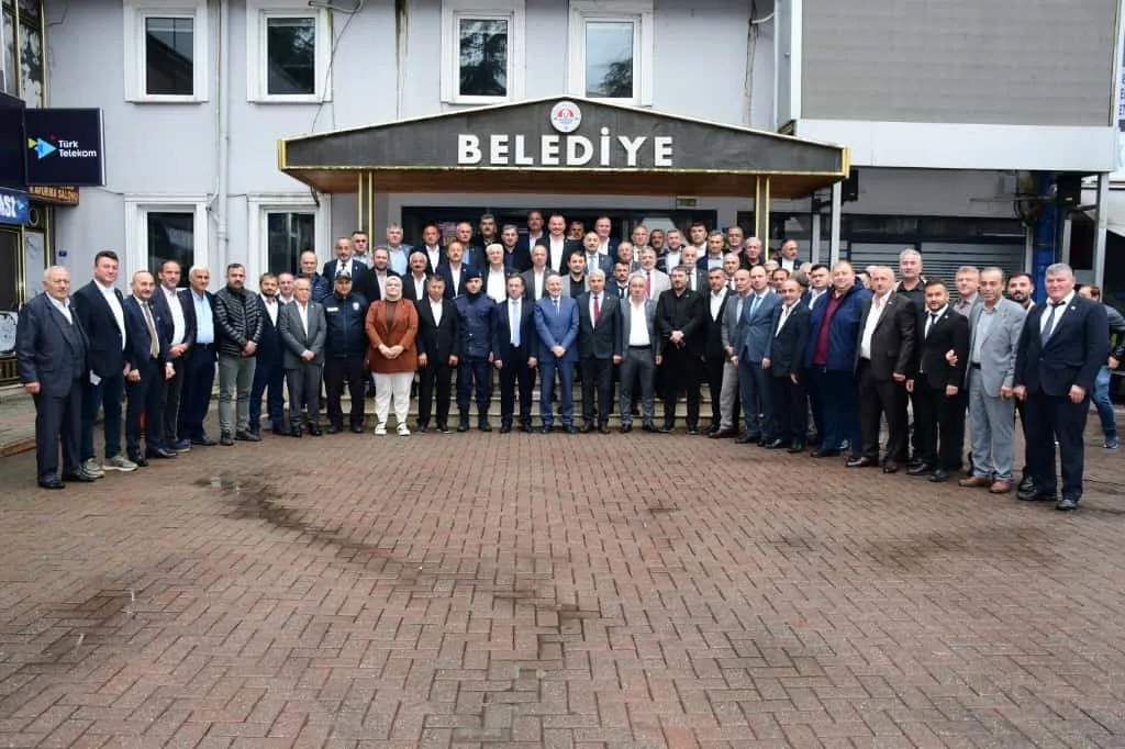 Samsun’un Terme Belediye Başkanı Şenol Kul, mahalle muhtarları ile birlikte