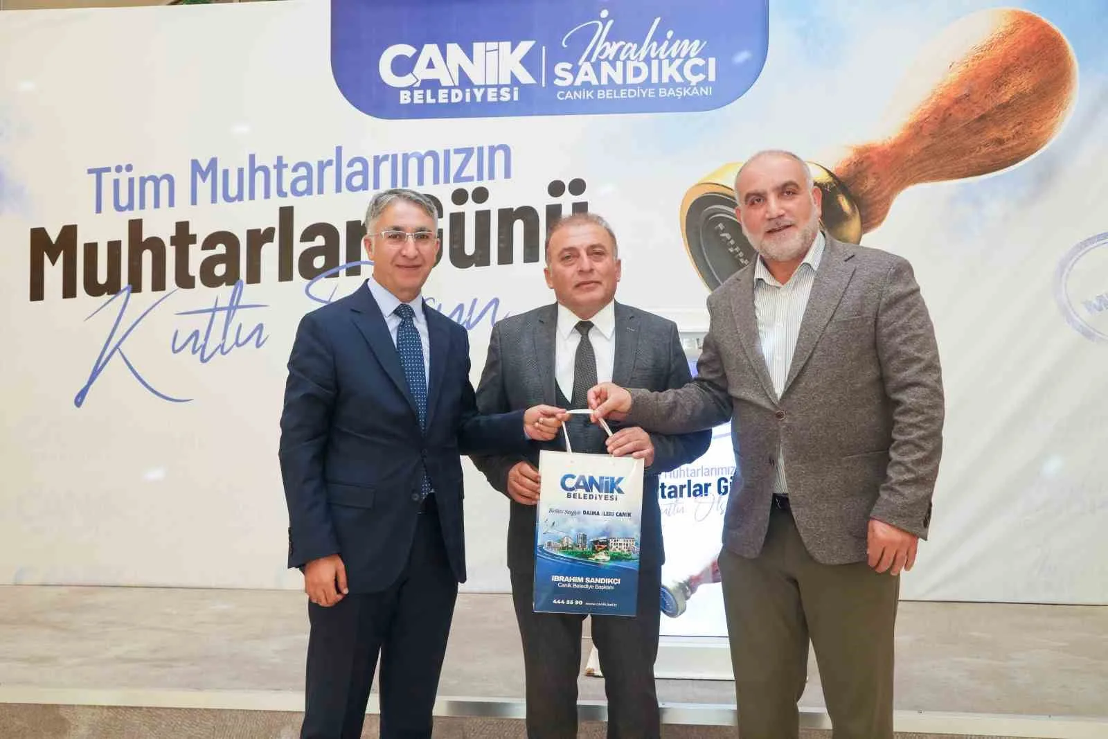 Samsun’un Canik Belediye Başkanı İbrahim Sandıkçı, muhtarların devlet ile milleti
