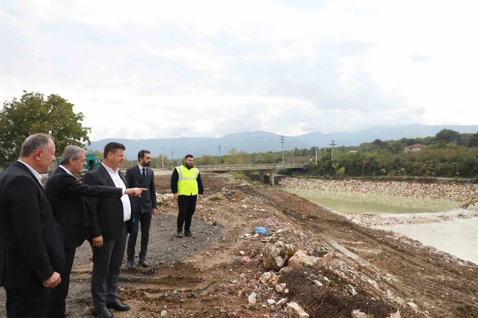 Sakarya Büyükşehir Belediye Başkanı Yusuf Alemdar ile birlikte Kızılelma Millet