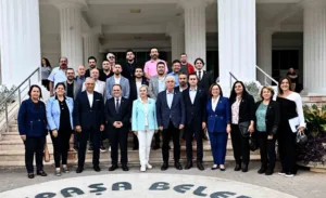 Antalya Muratpaşa Belediye Başkanı Ümit Uysal, CHP Yerel Yönetimler ve