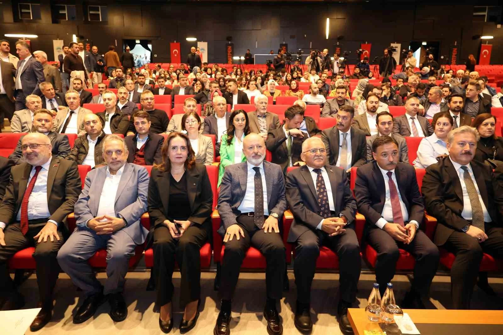 Kayseri Büyükşehir Belediyesi ev sahipliğinde, Kentsel Dönüşüm ve Şehircilik Vakfı