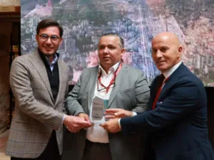 Tokat’ta Yağıbasan Medresesi’nin tarihi atmosferinde düzenlenen 10. Anadolu Medyası Çalıştayı’nda,