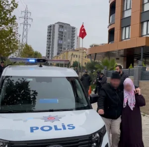 Tekirdağ Çorlu’da çalıştığı rezidansın çatısına çıkan kapıcı görevlisinin yüksekten atlama