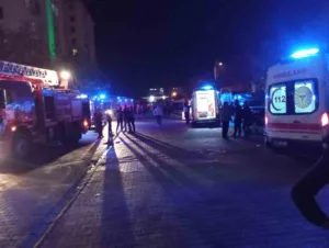 Batman’da bir evde çıkan yangında mahsur kalan ve ekiplerin müdahalesiyle