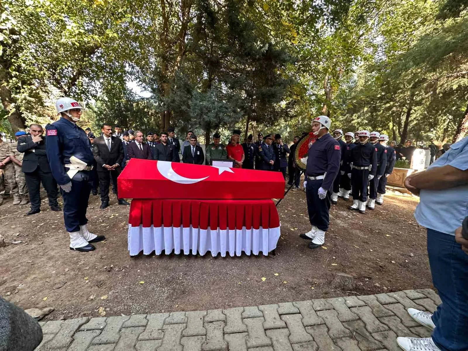 Batman’ın Gercüş ilçesinde yaşayan 94 yaşındaki Kore Gazisi Cemil Öner,