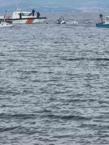 Çanakkale’nin Gelibolu ilçesi açıklarında alabora olan teknenin batması sonucu 3