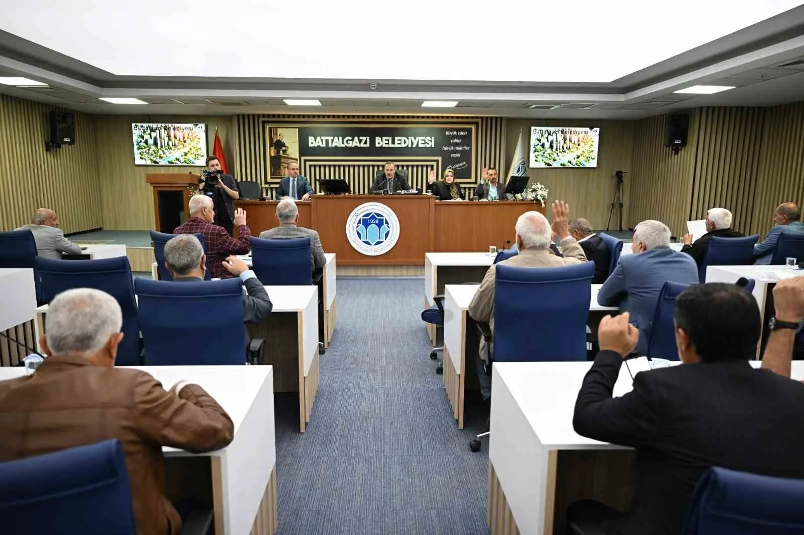Battalgazi Belediye Meclisi’nin Ekim ayı toplantısının üçüncü birleşimi, Meclis Başkanvekili