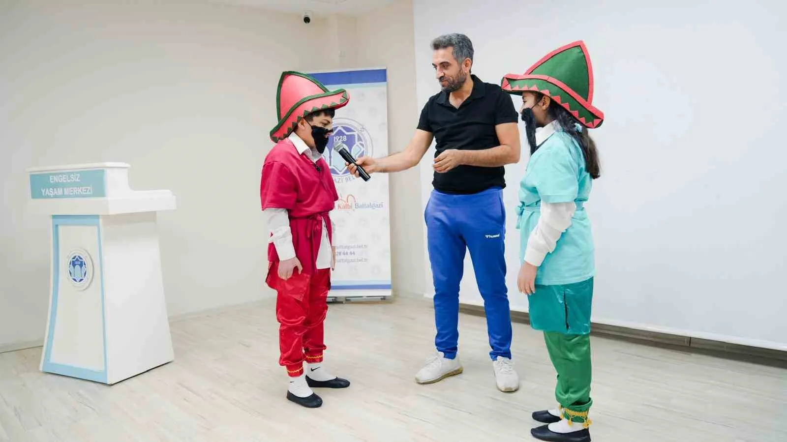 Battalgazi Belediyesi, özel ihtiyaçlı bireylerin yeteneklerini sergilemeleri ve toplumsal yaşama