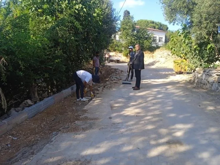 Bilecik’in Bayırköy Belediyesinde okul çevresinde tehlike oluşturan ve görüntü kirliliğine