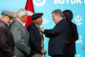 Büyük Birlik Partisi (BBP) Genel Başkanı Mustafa Destici, KKTC’deki cumhurbaşkanlığı