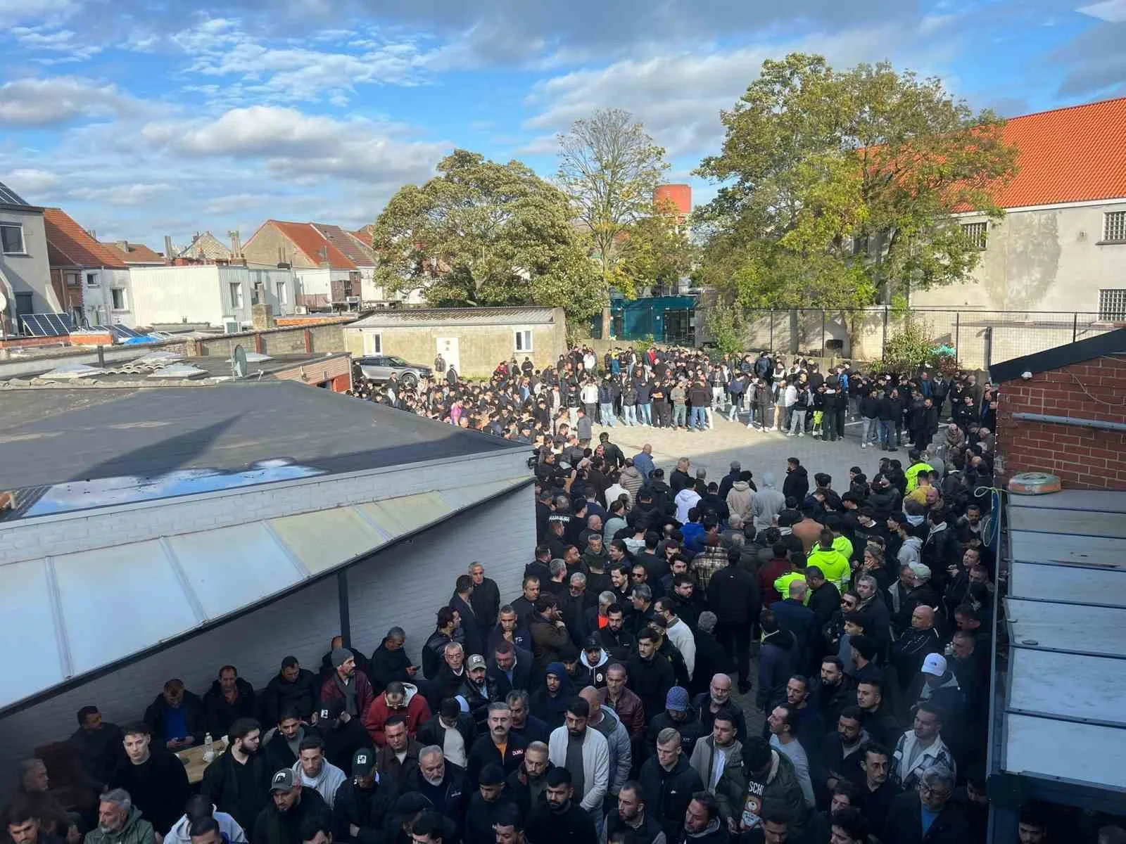 Belçika’nın Gent kenti yakınlarındaki Evergem bölgesinde yaşanan trafik kazasında hayatını