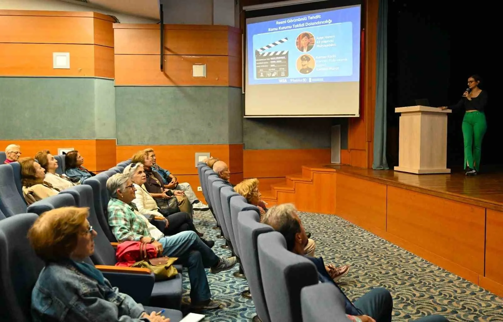 Beşiktaş Belediyesi, 1 Ekim Dünya Yaşlılar Günü kapsamında internet dolandırıcılıklarına