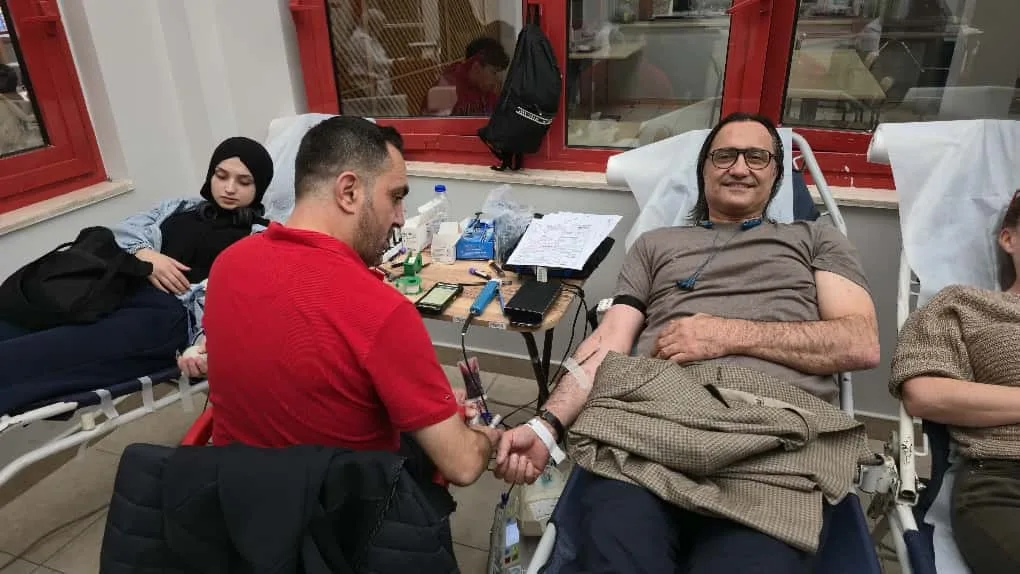 Zonguldak Bülent Ecevit Üniversitesi Denizcilik Fakültesi’nde kan bağışı etkinliği düzenlendi.