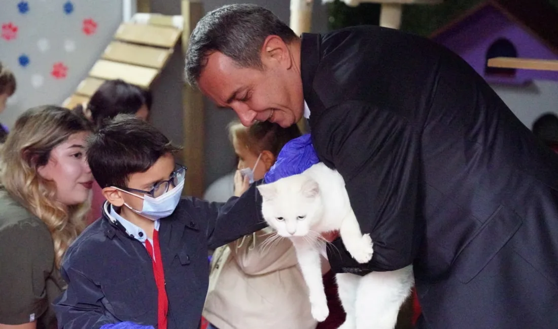 Beyoğlu’nda 4 Ekim Hayvanları Koruma Günü dolayısıyla düzenlenen etkinlikte anaokulu