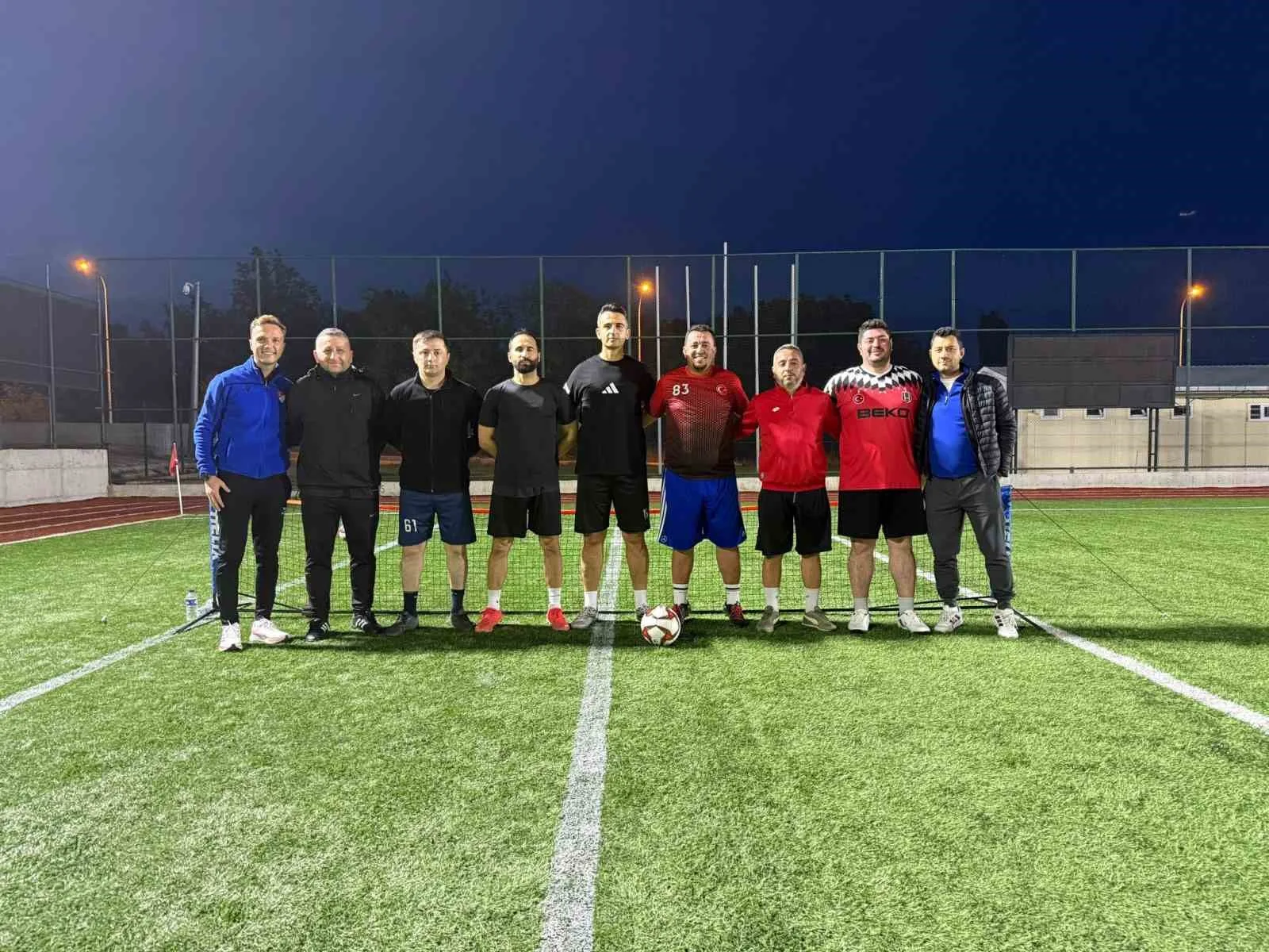 Bilecik’te düzenlenen 3. Kamu Spor Oyunları Ayak Tenisi Müsabakaları, çekişmeli