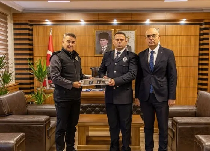 Bilecik İl Emniyet Müdürü Gökalp Şener, baş komiserliğe terfi eden